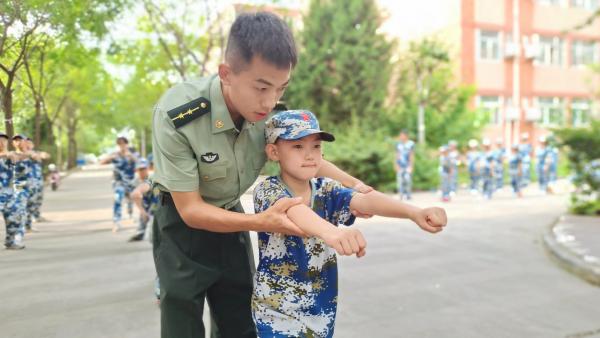 认真教学中